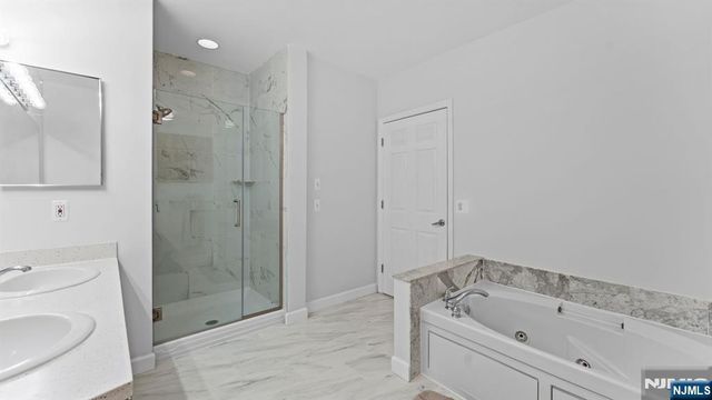 344 The Promenade 344, Edgewater, NJ 07020