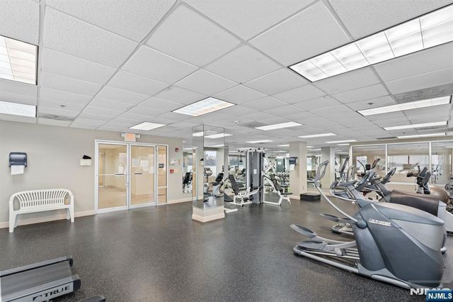 344 The Promenade 344, Edgewater, NJ 07020