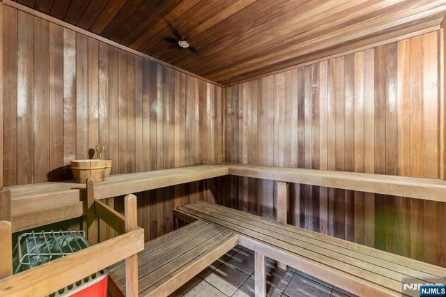 344 The Promenade 344, Edgewater, NJ 07020