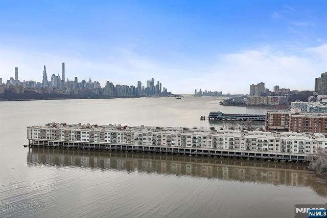 344 The Promenade 344, Edgewater, NJ 07020
