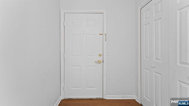 344 The Promenade 344, Edgewater, NJ 07020