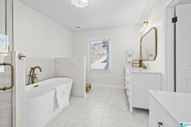 4544 HIGHLAND CREST CIRCLE, Hoover, AL 35226