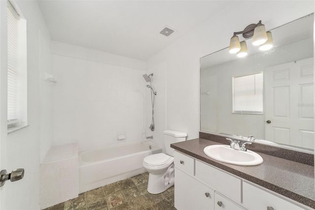 106 REDWOOD TRACK COURSE, Ocala, FL 34472