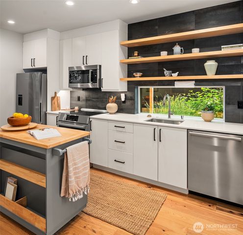 7154 44TH Avenue S, Seattle, WA 98118