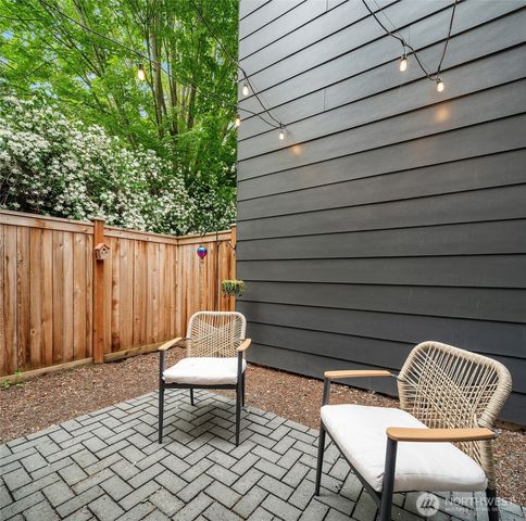 7154 44TH Avenue S, Seattle, WA 98118