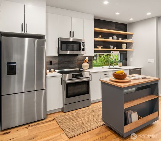 7154 44TH Avenue S, Seattle, WA 98118