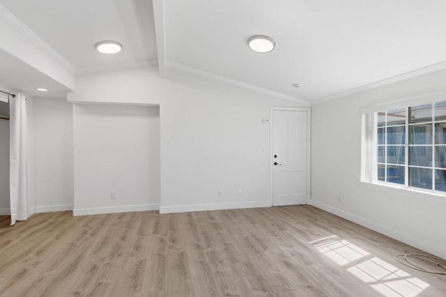 8894 Indiana Avenue, Riverside, CA 92503