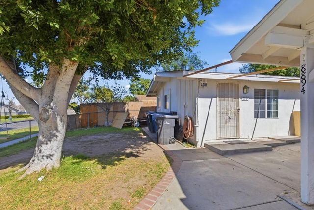 8894 Indiana Avenue, Riverside, CA 92503