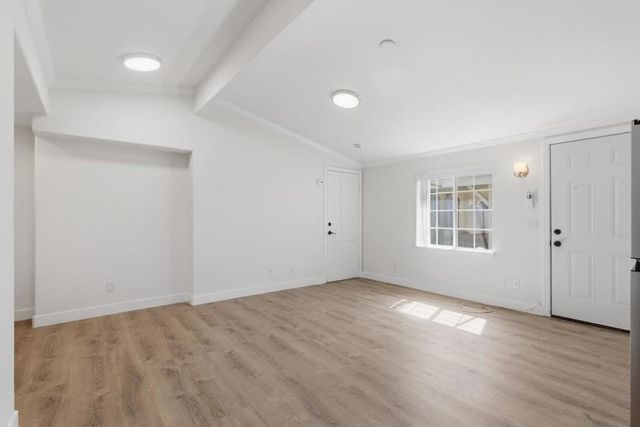 8894 Indiana Avenue, Riverside, CA 92503