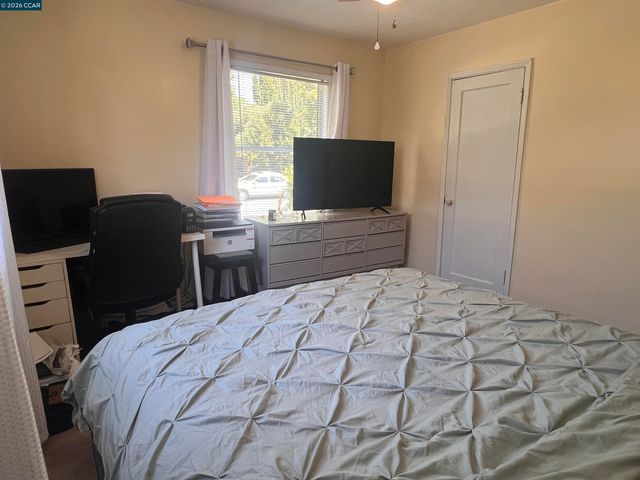 2428 Crescent Dr, Concord, CA 94520