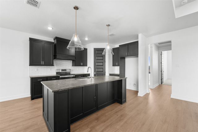 315 Boots Court, Lorena, TX 76655
