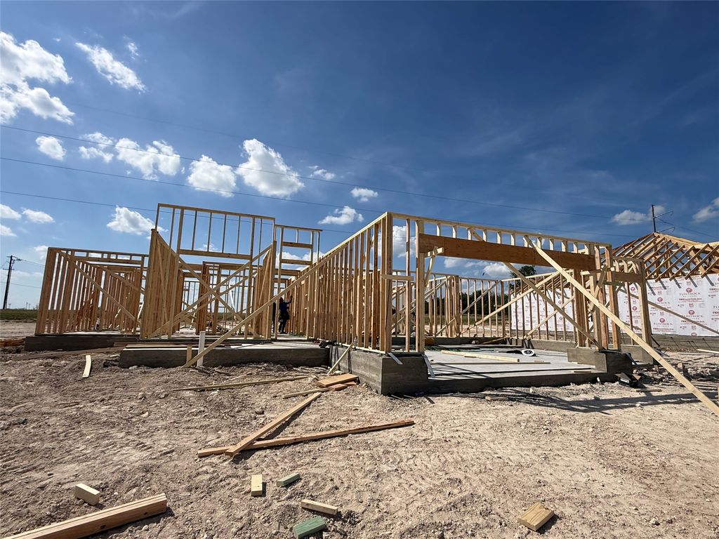 315 Boots Court, Lorena, TX 76655