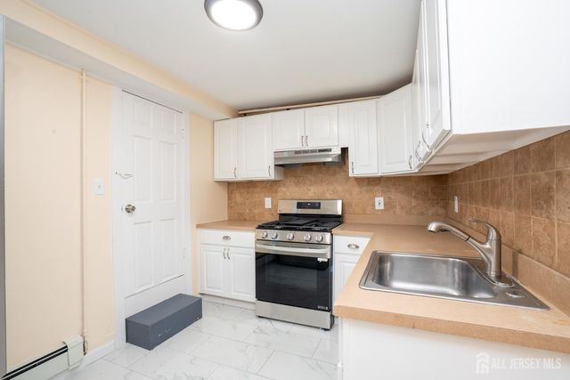 3774 Route 27 Route 4b, South Brunswick, NJ 08824