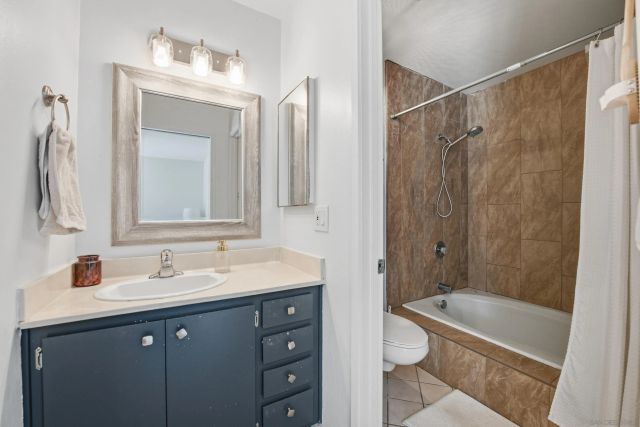 2352 Caringa Way, Carlsbad, CA 92009