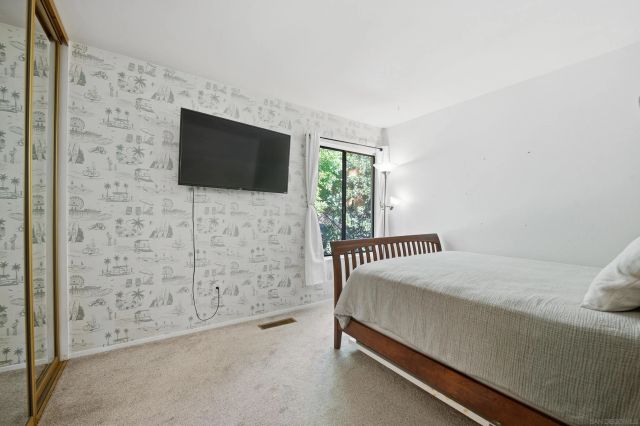 2352 Caringa Way, Carlsbad, CA 92009