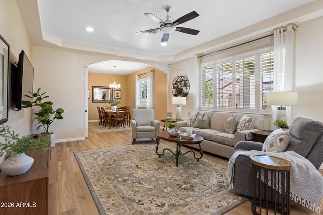 6940 E GRANDVIEW Street, Mesa, AZ 85207