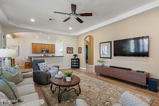 6940 E GRANDVIEW Street, Mesa, AZ 85207
