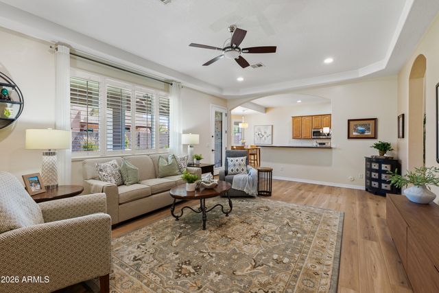 6940 E GRANDVIEW Street, Mesa, AZ 85207