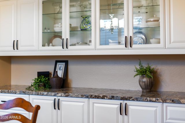 6940 E GRANDVIEW Street, Mesa, AZ 85207
