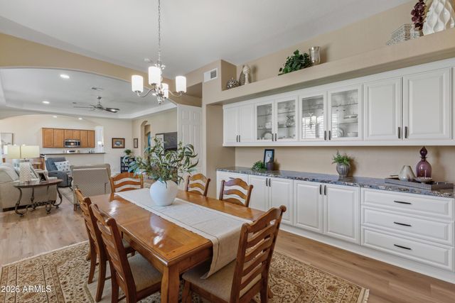 6940 E GRANDVIEW Street, Mesa, AZ 85207