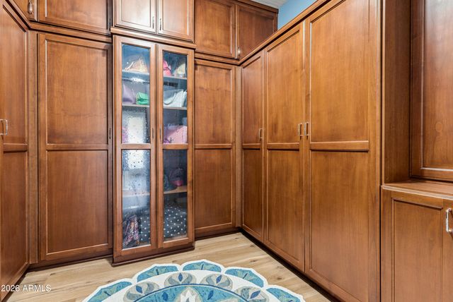 6940 E GRANDVIEW Street, Mesa, AZ 85207