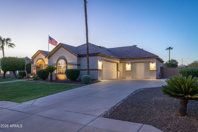 6940 E GRANDVIEW Street, Mesa, AZ 85207