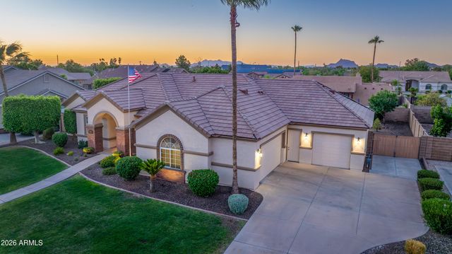 6940 E GRANDVIEW Street, Mesa, AZ 85207