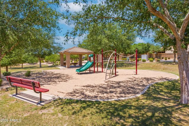 6940 E GRANDVIEW Street, Mesa, AZ 85207