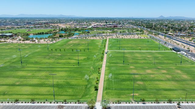 6940 E GRANDVIEW Street, Mesa, AZ 85207