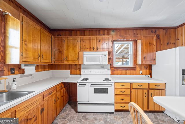 1829 Hewell Road, Dewy Rose, GA 30634