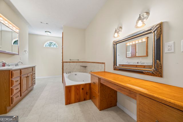 1829 Hewell Road, Dewy Rose, GA 30634