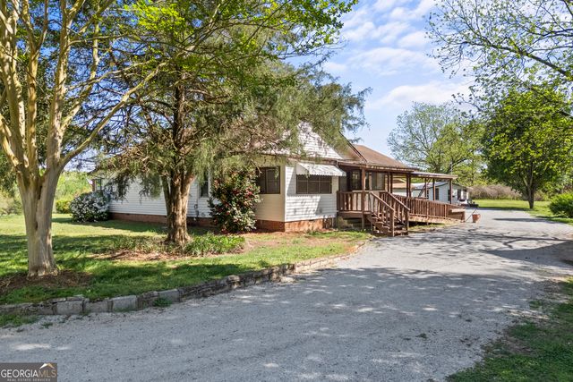 1829 Hewell Road, Dewy Rose, GA 30634