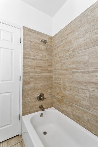 2642 W POTOMAC Avenue 1, Chicago, IL 60622