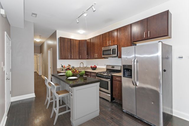 2642 W POTOMAC Avenue 1, Chicago, IL 60622