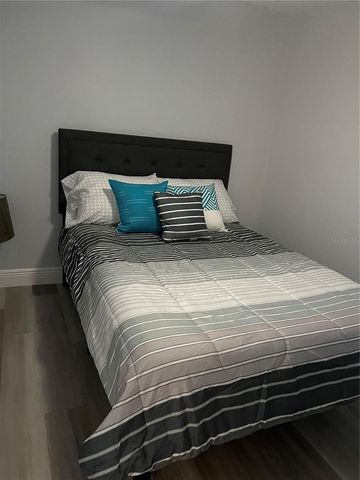 6024 W BURKE STREET, Tampa, FL 33634