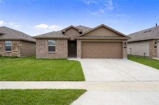 1513 Pleasant Dr, Corpus Christi, TX 78418