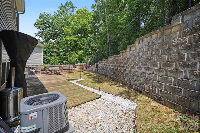 4560 Merryvale Forest Drive, Charlotte, NC 28214