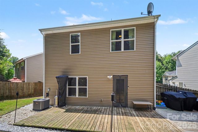 4560 Merryvale Forest Drive, Charlotte, NC 28214
