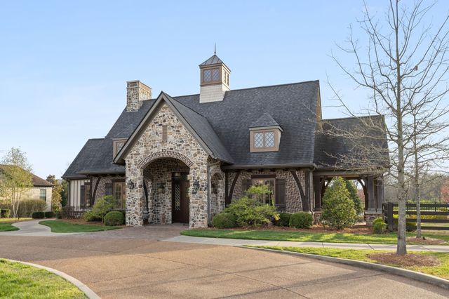 1819 Barnstaple Ln, Brentwood, TN 37027
