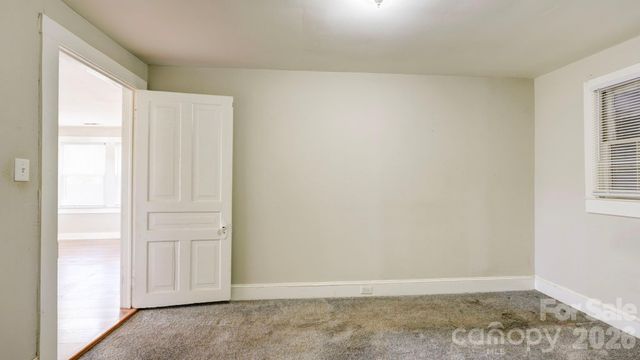 312 & 314 W Charlotte Avenue, Mount Holly, NC 28120