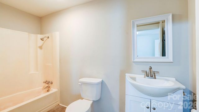 312 & 314 W Charlotte Avenue, Mount Holly, NC 28120