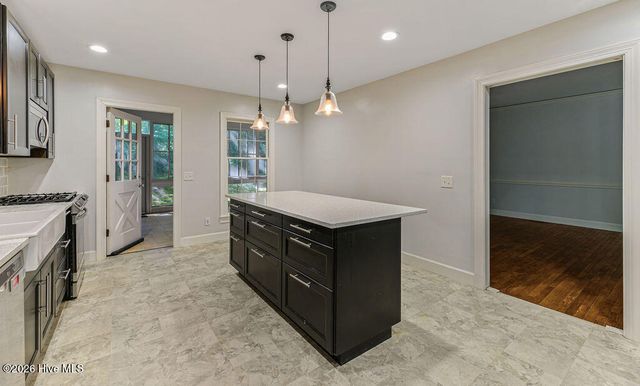 13 Village In The Woods Circle, Southern Pines, NC 28387