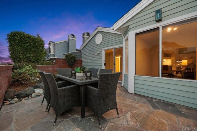 7104 Lantana, Carlsbad, CA 92011