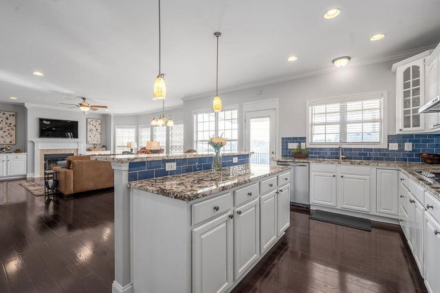 549 Madison Point Drive, Lexington, KY 40515