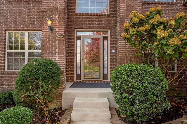 549 Madison Point Drive, Lexington, KY 40515