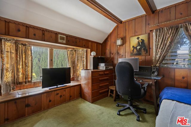 2315 Nella Vista Avenue, Los Angeles, CA 90027