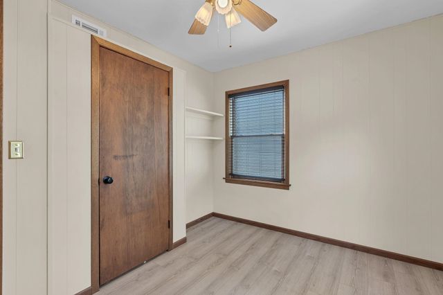 1021 N Kokomo Ave, Derby, KS 67037