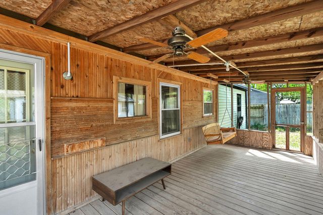 1021 N Kokomo Ave, Derby, KS 67037