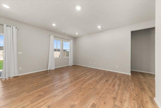 10424 W Duckhook Rd, Cheney, WA 99004