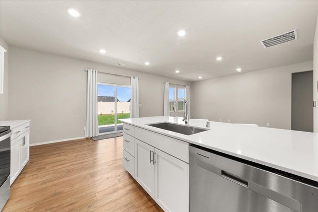 10424 W Duckhook Rd, Cheney, WA 99004